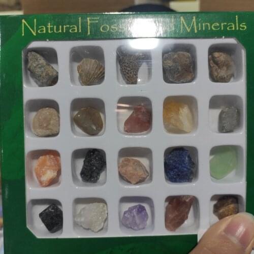 A box Natural Crystal Quartz Minerals Specimen quartz Irregular Shape Rough Rock Stone Reiki Healing Home Decoration