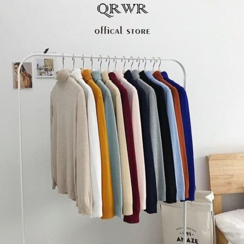 QRWR V-neck Sweaters
