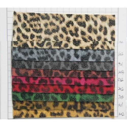 Green leopard leather factory wholesale artificial PU leather fabric animal skin pattern leather for handbag, shoes, sofa