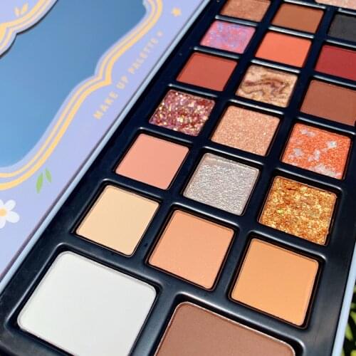 Russia 22 Colors Eye Shadow Palette Highlighter&Bronzer Eye Makeup Matte Shinny Pigmented Tin Case Beauty Make up Cosmetics