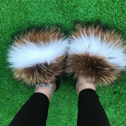Summer Women Colorful Fluffy Fur Travel Slides Ladies Walking Plush Furry Fur Slippers Girls Hot Quick Drying Beach Flip Flops