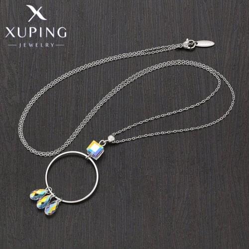 Xuping Jewelry Fashionable Square Shaped New Arrival Crystals Pendant Necklaces for Women 40542