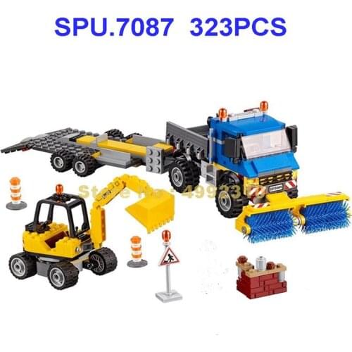 323pcs Urban Sweeper Excavator Building Block 2 Dolls Toy