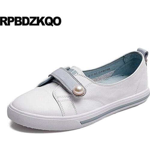 Women pearl walking chinese trainers 2019 flats white ladies slip resistant comfortable round toe sneakers designer shoes china