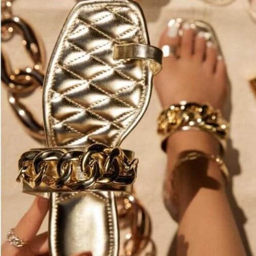 2021 new womens single-finger simple temperament, flat-bottom chain outdoor all-match sandals at home and leisure ms slippers