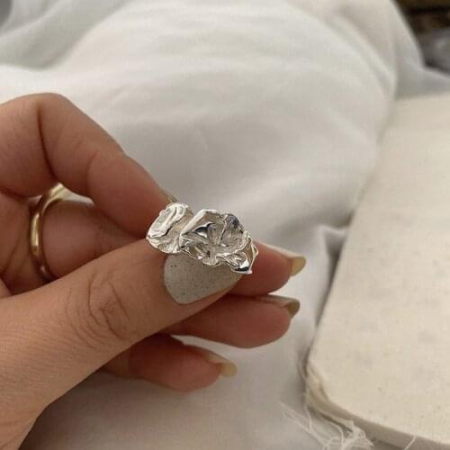 2021 New Korean Contracted Irregular Modelling Opening Rings Fresh Sweet Metal Temperament Senior Women Adjustable Rings Jewelry