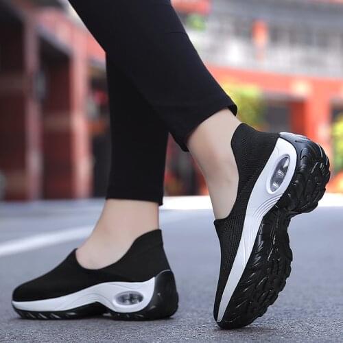 Pavu Women's Sneakers