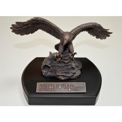 Christian Jesuit gifts, home accessories, creative living room gifts, desktop Christmas gifts, such as eagle wings home decor