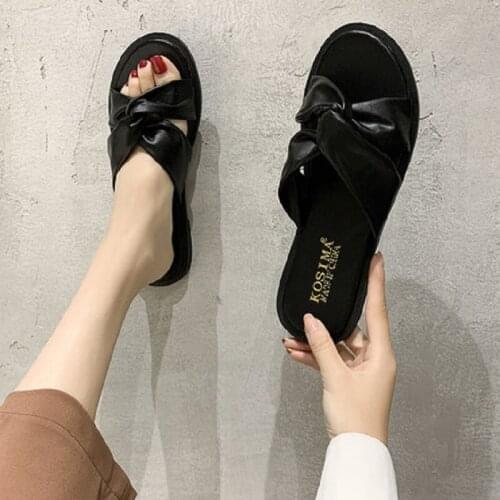 Slippers women summer cute indoor summer soft surface slippers 2020 new fashion all-match female outdoor sandals