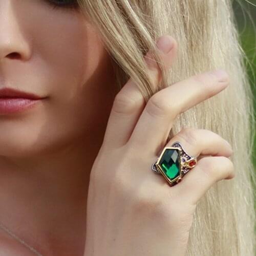 Big Irregualr Green crystal Ring Pretty Gun Black Jewellery Best gift for Mom Copper Jewelry rings for wife