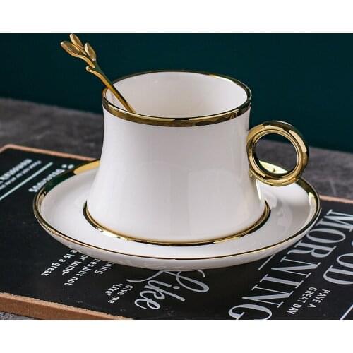 European-style small luxury coffee cup exquisite ceramic cup with gold flower tea cup and saucer set simple cup with spoon set