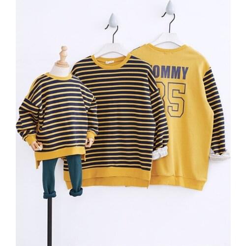 2018 Autumn Winter Family Matching Outfits striped Cotton matching family clothes Sweatshirt Family Look Family matching clothes