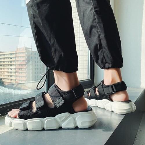 New Platform Men Sandals Beach Shoes Summer Soft Sneakers Man Shoes Comfortable Light Casual Slippers Black White