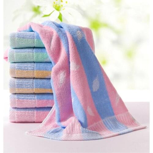 100% pure cotton towel classic leaves design is very practical to wipe the face towel soft and comfortable fashion atmosphere