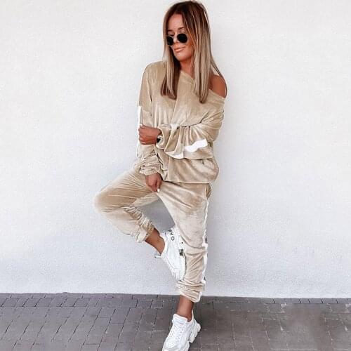 Fashionable Striped Velvet Two Pieces Set Women Loose Outfit Suits Long Sleeve O-neck Tops Outerwear+Pant Female Tracksuit