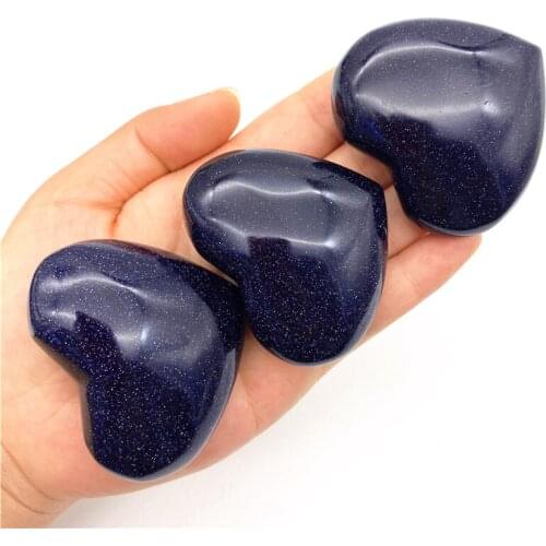 Beautiful 1 Piece Natural Blue Sandstone Heart Shape Chakra Stones Carved Reiki Healing Decoration Natural Quartz Crystals