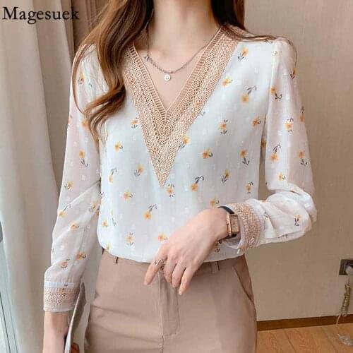 Autumn V-neck Floral Print Womans Shirt Elegant Long Sleeve Chiffon Lace Blouse Woman Casual Vintage Hollow Flower Shirt 16376