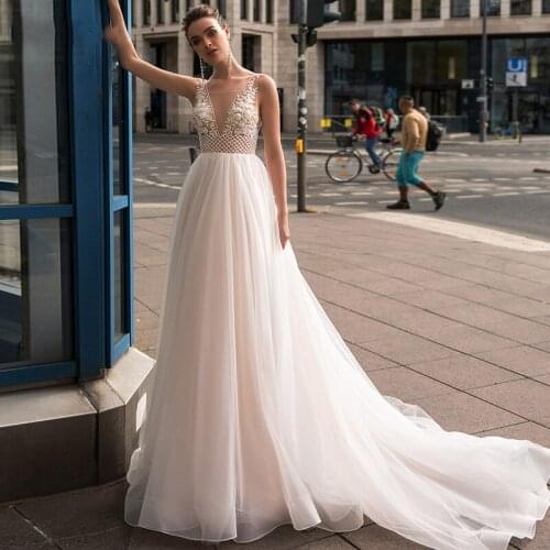 Romantic V Neck Lace Top Sleeveless Wedding Dresses A-line Tulle Bridal Gown Vestido de Novia Bride Dress 2021 Robes De Mariage