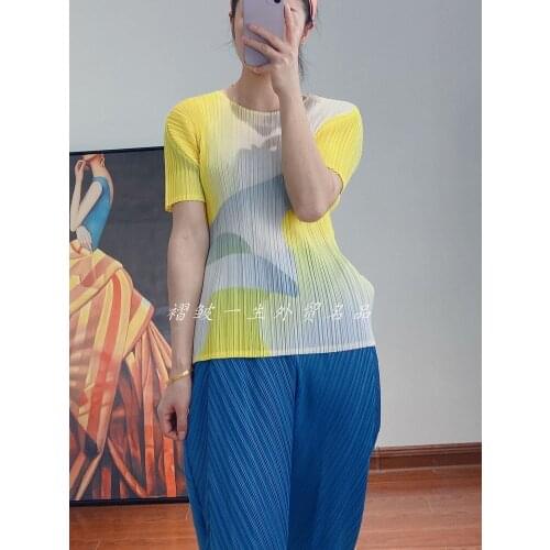 HOT SELLING Miyake print short sleeve fashion fold o-neck T-shirts IN STOCK