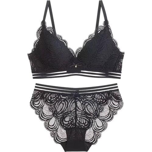 Womens Sexy Bra Set Quality Polyester Lace Lingerie Straps Panty Bandage Set Comfortable And Breathable Underwear Set