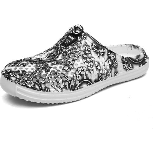 2021 Womens Casual Clogs Breathable Beach Sandals Valentine Slippers Summer Slip On Women Flip Flops Shoes Home Shoes