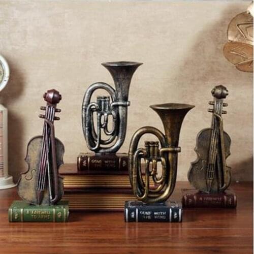 European-style creative retro musical instrument crafts, home office restaurant bar table decoration gifts, retro souvenir gifts
