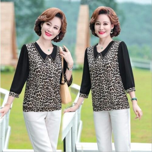 2021 new Women Pullover T-Shirt Leopard Print Three Quarter V-Neck Plus Size Style Fashion Tees Tops elegant Mother Clothes