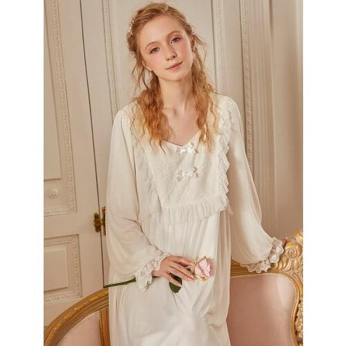 Vintage Elegant Womens Long Nightgowns Long Sleeve White Lace Princess Long Sleepwear Royal Loose Nighty Spring Autumn