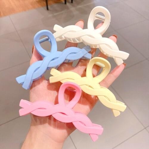Elegant Frosted Hairpin Temperament Candy Color Shark Clip Rainbow Twist Transparent Catch Claw Simple Female Hair Accessories