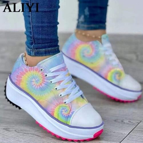 Womens Flat Shoes 2021 Autumn New Round Toe Breathable Slip On Female Trendy Sneakers 35-43 Plus Size Ladies Soft Loafers