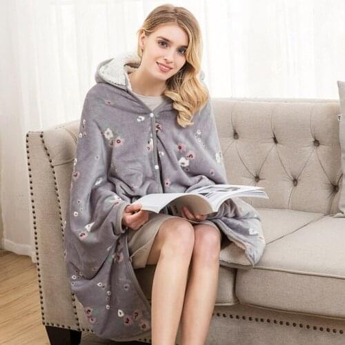 Flannel Blanket Hoodie Travel Totoro Blanket Kids Hooded Blankets Sweatshirt Unicorn Warm Fleece Coats TV Blankets for Beeding