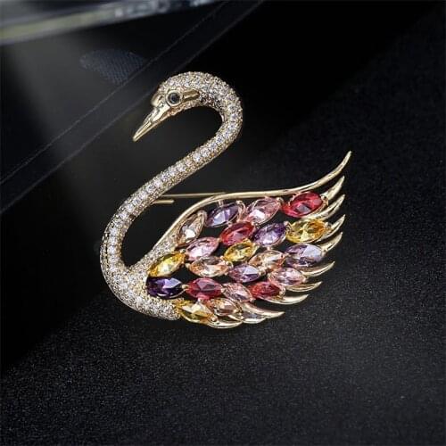 Sparkly Colorful Zircons Swans Brooch Elegant Crystal Rhinestone Gold Brooches Pins Gift for Women Animal Jewelry broche