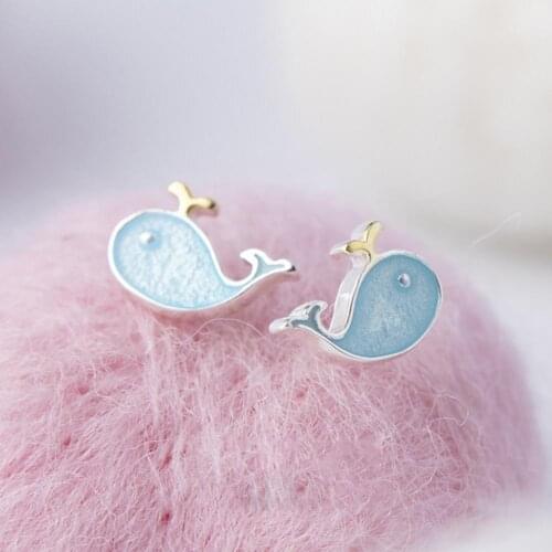 2Pcs Ear Studs Water Jet Whale Earrings Non-allergic Silver Plated Fashion Ear Pendants Jewelry for Dating