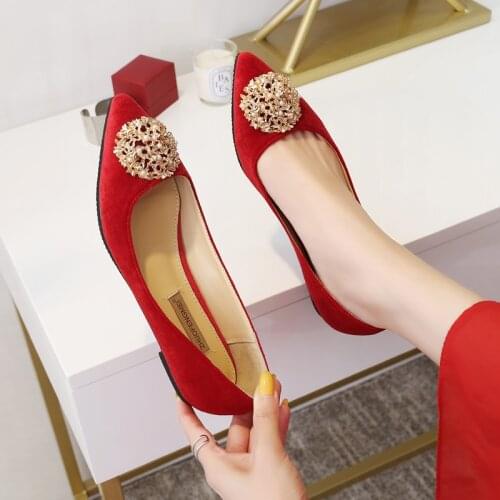 Women Wedding Shoes Chinese Red Pointed Toe Flock Leather Flat Heel Shoes Banquet Slip on Soft Sole Plus Size 41 42 43 44 45