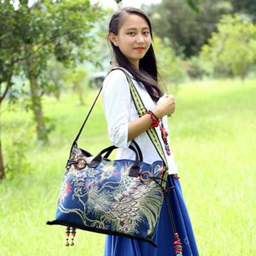 Ethnic style embroidered shoulder bag, hand-embroidered retro handbag, large capacity messenger bag, ladies dual-use bag SP0238