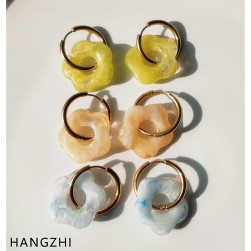 HANGZHI 2021 New Trendy Retro Color Transparent Geometric Flower Acrylic Earrings for Fashion Women Girls Party Jewelry Gifts