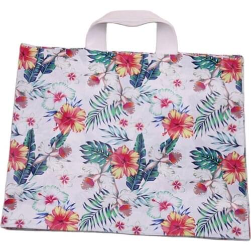High-density Polythylene Eco-friendly Wedding Packing Bags With Flower 10pcs/lot 29*35cm Large Bolsas de Plastico With Handles