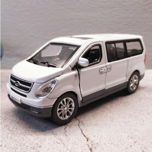 1:32 Alloy Car Hyundai STAREX Van Bread Business Car Toy Die Cast MPV Sound Light Pull Back Toys Vehicle For Children Gifts