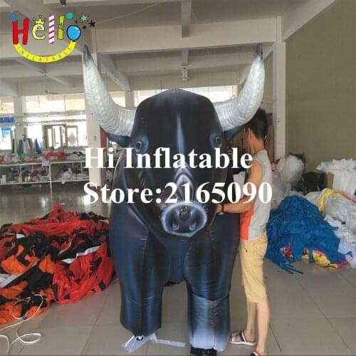 3 m long hot sale bullfight inflatable bull costumes