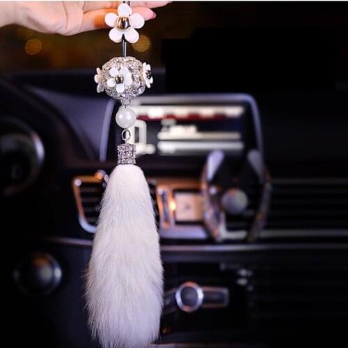 High Quality Car Pendant Daisy Diamond Hanging Rearview Mirror Automobile Styling Crystal Flowers Feather Ornament Friend Gifts