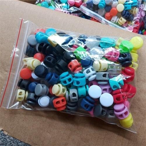 50pcs Multi Colors Plastic Paracord Shoelace Cord Lock Clamp 2 Hole Toggle Clip Stopper Shoelace Cord Buckles Parts Accessories