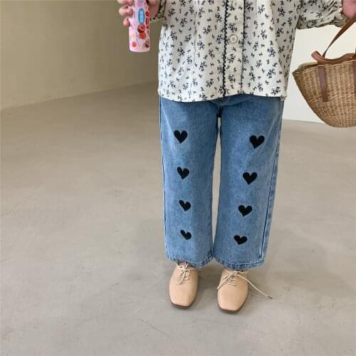 Spring Autumn Baby Girls Jeans Pants 2021 New Kids Casual Loose Denim Pants Cute Love Print Trousers For Girl 2-7 Y Kids Clothes