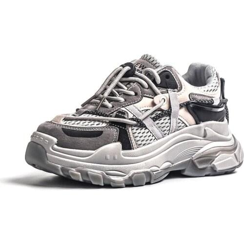 Film sole sneakers womens Korean autumn and winter 2020 new leisure leather thick soled shoes for women sport running shoe