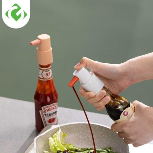 Oil Bottle Stopper Rubber Lock Plug Seal Leak-proof Food Grade Plastic Nozzle Sprayer Liquor Dispenser Wine Pourers Bar Tools