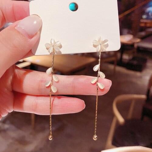 Korean temperament opal flower leaf earrings female small fresh and sweet super fairy net red long earrings