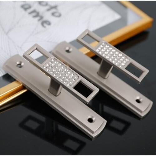 QGVLish 2Pcs Zinc Alloy Europe Diamond Curtain Hooks Holdback Tieback Cloth Hanger Strap Tassel Fringe Tower Hanger Holder Hook