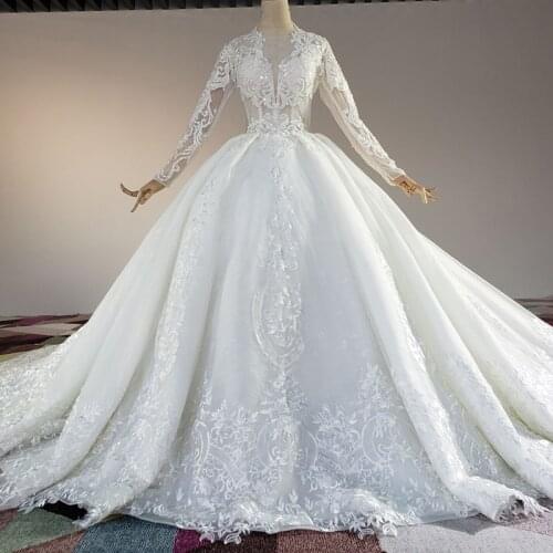 High Neck Women Sexy Bridal Dresses Deep V-neck Heart Shaped Back Ball Gown Wedding Dresses With Lace Appliques Long Train