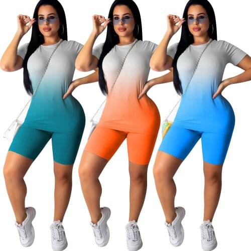 Summer Gradient Two Piece Set Short Sleeve T-Shirt And Biker Shorts Casual 2 Piece Set Fashion Outfit Ladies Tracksuit 2020