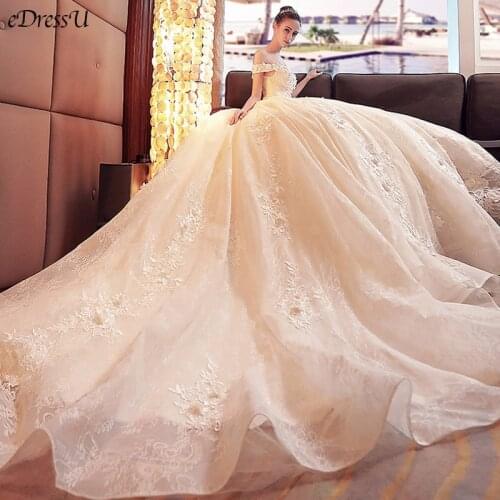 2020 Elegant Applique Wedding Dress Corset Bridal Dress Monarch Train Wedding Gown Boat Neck Lace up Dress Robe de Mairee OY-787
