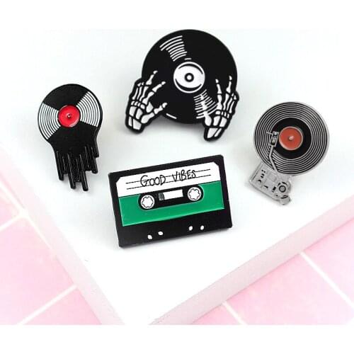 Personality Brooch In Shape Of Hand Skeleton And CD Good Vibes Compact Disc Circular Pins Neo-Gothic Dark Music Style Best Gift